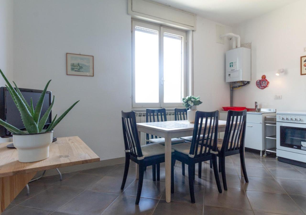 Mamma Ciccia Holiday Home - Confalonieri Мандельо дел Ларио Екстериор снимка